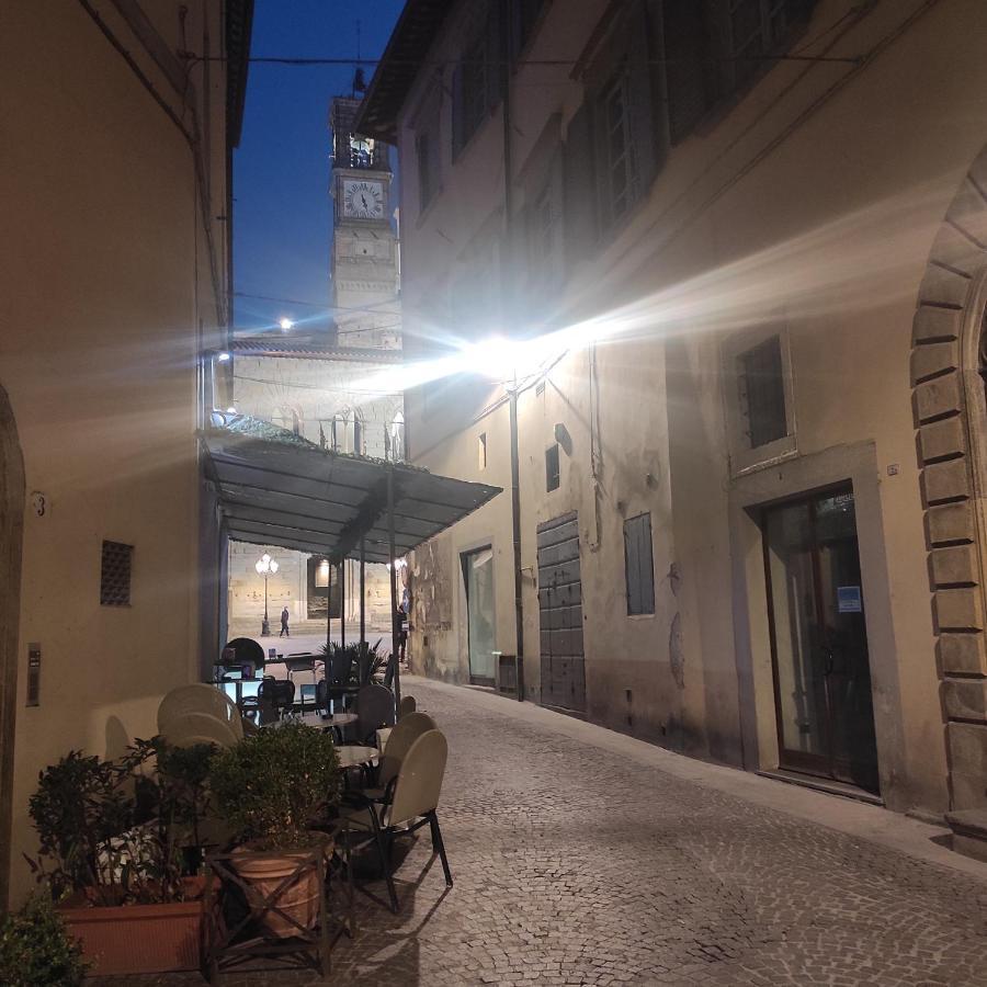 Apartamento La Casa Nella Piazzetta Città di Castello Exterior foto